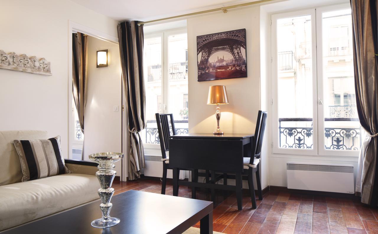 Great Apartments Heart Marais Paris Exterior photo